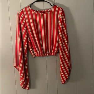 Bell sleeve crop too blouse